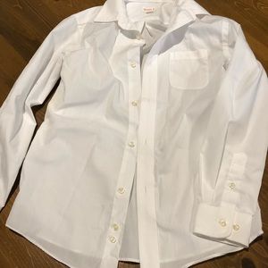 White dress shirt